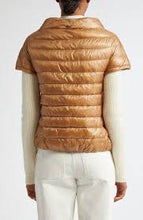 Load image into Gallery viewer, Herno Iconico Emilia Cape | Cammello | Camel