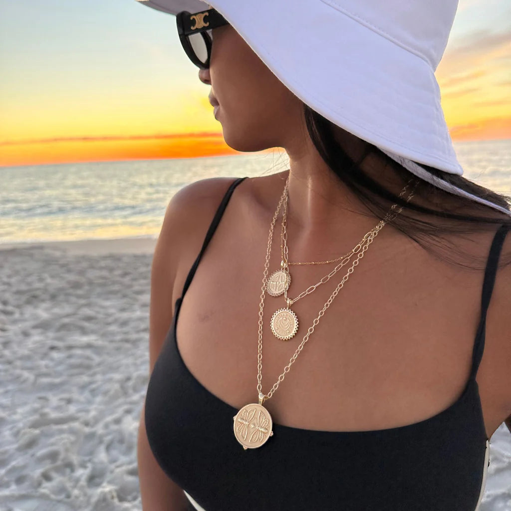 Jane Win SISTERS Forever Original Pendant Coin Necklace – Cat