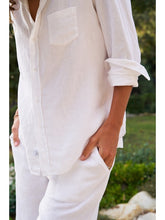 Load image into Gallery viewer, Frank &amp; Eileen | Eileen Washed Linen Button Down | White