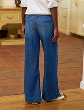 Load image into Gallery viewer, Frank &amp; Eileen West Village NYC Wide-Leg Trouser