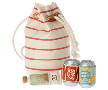 Load image into Gallery viewer, Maileg Bag with Beach Essentials Mouse