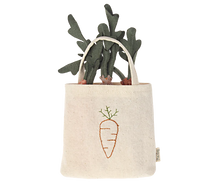 Load image into Gallery viewer, Maileg Carrots in Shopping Bag