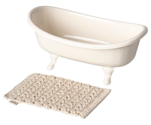 Load image into Gallery viewer, Maileg Bath Mat, Miniature (or rug for Mouse)