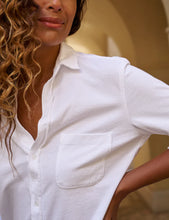 Load image into Gallery viewer, Frank &amp; Eileen Waverly NYC Button-Up Tee | White