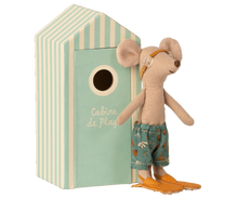 Load image into Gallery viewer, Maileg Beach Mice Big Brother In Cabin De Plage