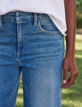 Load image into Gallery viewer, PREORDER Frank &amp; Eileen Galway 26" Wide Leg Jean | 2002 Wash