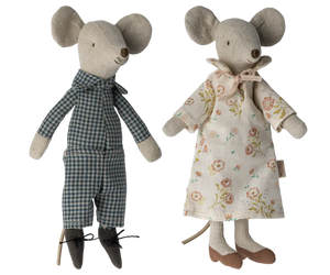 Maileg Grandma & Grandpa Mice in Cigarbox