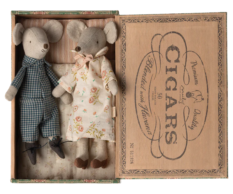Maileg Grandma & Grandpa Mice in Cigarbox