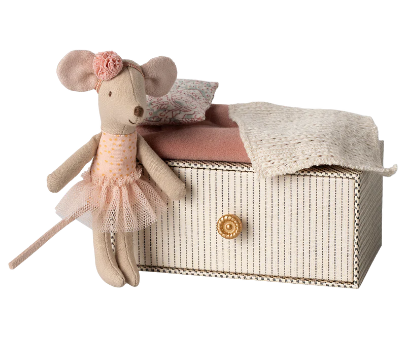 Maileg Dancing Mouse In Daybed | Little Sister