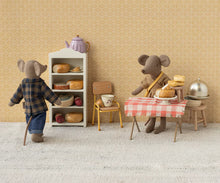 Load image into Gallery viewer, Maileg Mum | Mouse | Light Brown w\Cheese Purse