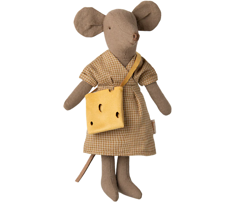 Maileg Mum | Mouse | Light Brown w\Cheese Purse