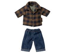Load image into Gallery viewer, Maileg Dad Mouse Light Brown | w\Jeans and Plaid Shirt