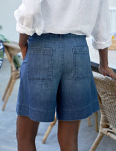 Load image into Gallery viewer, Frank &amp; Eileen WATERFORD 7.5" Golf Short | 1984 Wash