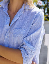 Load image into Gallery viewer, Frank &amp; Eileen | Eileen Relaxed Button-Up | Thin Blue Stripe | Italian Classic Linen