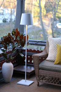 Poldina Pro XXL Floor Lamp | Sand & White