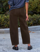 Load image into Gallery viewer, Frank &amp; Eileen Brennan Everyday Barrel Pant | Chocolate Italian Performance Corduroy