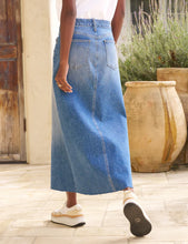 Load image into Gallery viewer, Frank &amp; Eileen Donnybrook Denim Midi Skirt | Italian Vintage Denim
