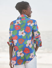 Load image into Gallery viewer, Frank &amp; Eileen | Eileen Relaxed Button-Up Shirt | Bright Blue Floral | Italian Classic Linen
