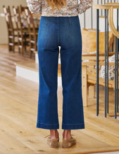 Load image into Gallery viewer, Frank &amp; Eileen Westport Illusion Wide-Leg Pull-On Jean | 1999 Wash