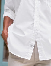 Load image into Gallery viewer, Frank &amp; Eileen | Eileen Relaxed Button-Up Shirt Superluxe Regenerative Cotton