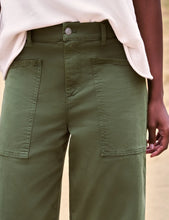 Load image into Gallery viewer, Frank &amp; Eileen Bray Everyday Barrel Pant | Italian Peached Twill | Army Green