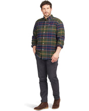 Load image into Gallery viewer, Barbour Men's Hogside Regular Tartan Shirt | Classic Tartan