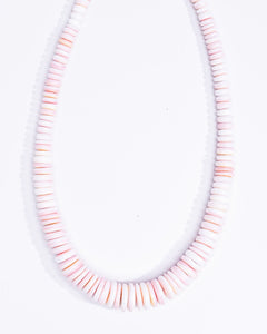 Gather Goods Graduated Conch Shell Necklace