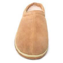 Load image into Gallery viewer, Men&#39;s Indoor Outdoor Suede Cozy Berber Treaded Clog Slipper | Camel Cinnamon