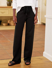 Load image into Gallery viewer, Frank &amp; Eileen | LONG Catherine 29&quot; Full-Length Favorite Sweatpant | Black