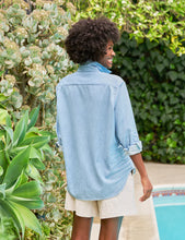 Load image into Gallery viewer, Frank &amp; Eileen | Eileen Relaxed Button-Up Shirt Classic Blue Wash