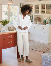 Load image into Gallery viewer, Frank &amp; Eileen Bray Everyday Barrel Pant | Chalk