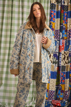 Load image into Gallery viewer, Hunter Bell Toile Barn Jacket