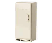 Load image into Gallery viewer, Maileg Metal Refrigerator "Fridge", Mouse | Off White