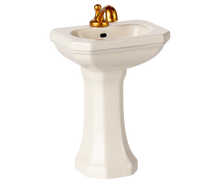 Load image into Gallery viewer, Maileg Bathroom Sink Mouse | Off White