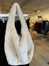 Load image into Gallery viewer, Linda Richards Sutton Slouch Fur Bag | Champagne &amp; Navy