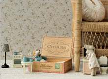 Load image into Gallery viewer, Maileg Madame Blues Favorites, Mouse | Kitchen Accessories with Puff Cake in a cute box!