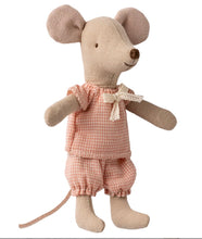 Load image into Gallery viewer, Maileg Little Sister Mouse in Matchbox