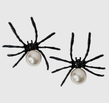 Load image into Gallery viewer, Spider Pearl Halloween Earrings
