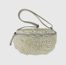 Load image into Gallery viewer, Shearling Belt Bag