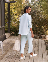 Load image into Gallery viewer, Frank &amp; Eileen Catherine Favorite Pant | Ice Blue