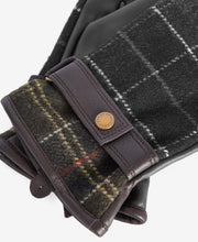 Load image into Gallery viewer, Barbour Aubrey Waterproof Tartan Gloves