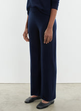 Load image into Gallery viewer, Majestic Filatures 100% Machine Washable Cashmere Pant | Marine Navy