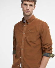 Load image into Gallery viewer, Barbour Men's Ramsey Tailored Corduroy Shirt | Sandstone