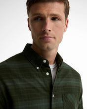 Load image into Gallery viewer, Barbour Men's Mineral Tartan Authentic-Fit Long-Sleeved Shirt | Pine Glen