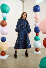 Load image into Gallery viewer, Hunter Bell Rue Blouse | Atelier Splatter Navy