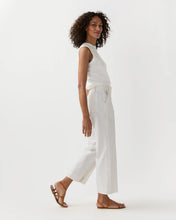 Load image into Gallery viewer, Ann Mashburn Frankie Cropped Pant | Ivory Blue Crinkled Stripe