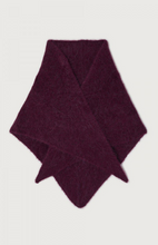 Load image into Gallery viewer, American Vintage Niby Triangle Scarf | Cranberry Melange