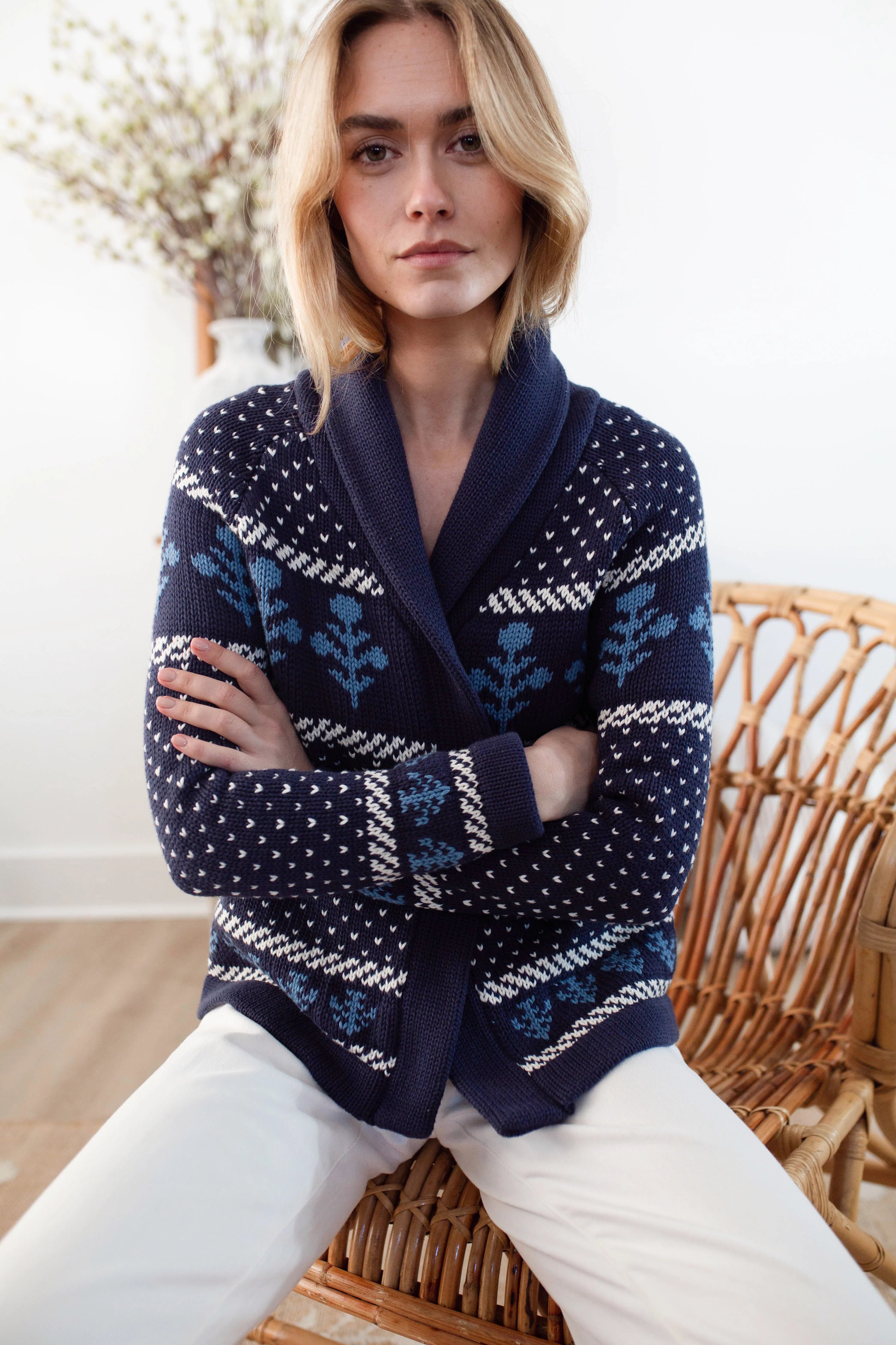 Marea Flower Intarsia Shawl Cardigan | Navy – Cat & Kate Boutique