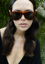 Load image into Gallery viewer, Edera Avena Classic Havana Acetate Sunglasses