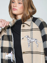 Load image into Gallery viewer, Vilagallo Camel Coat With Dogs &amp; Fringes